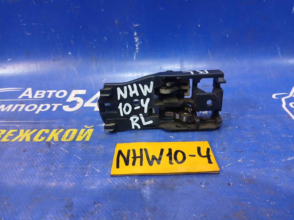 Ручка двери задней левой салонная TOYOTA PRIUS 1998