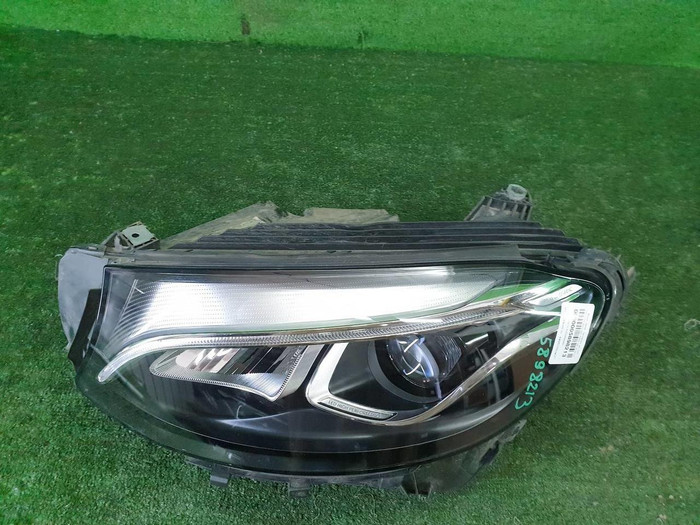 Фара левая Mercedes GLC X253 (2015-2019) LED
