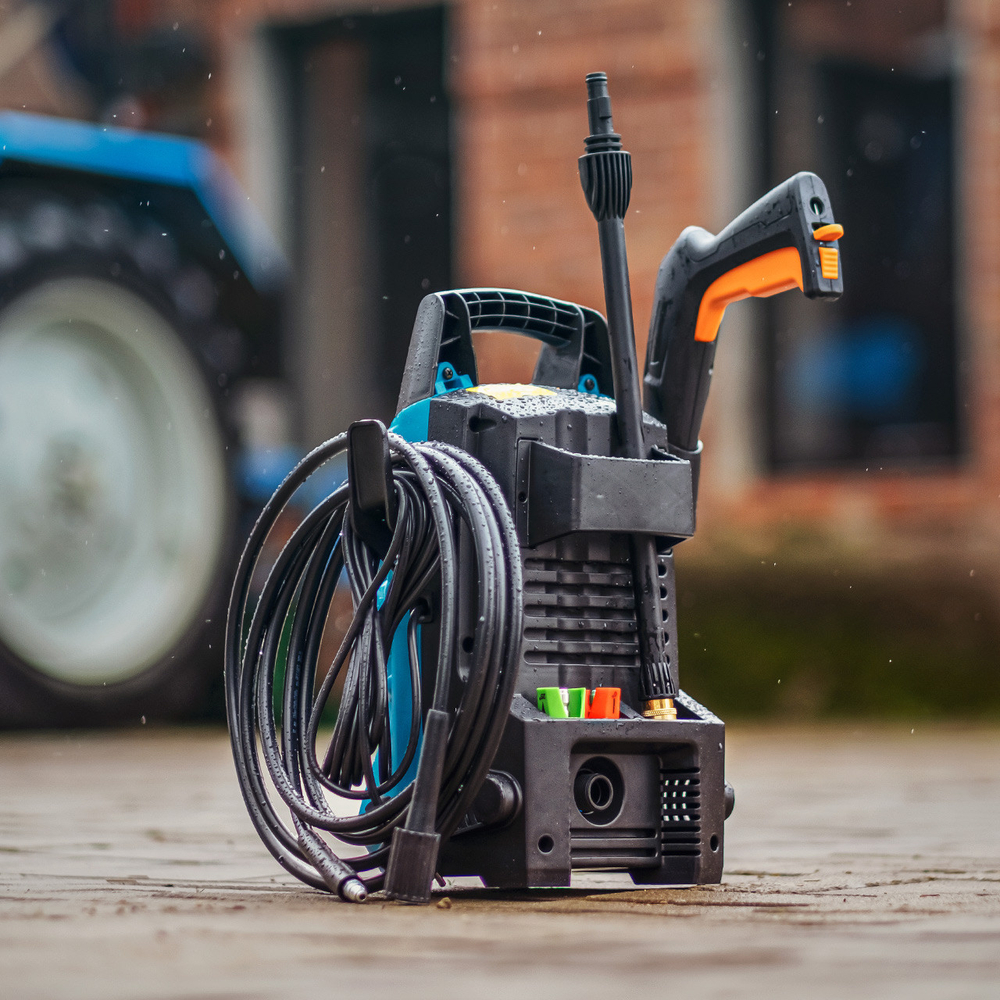 Мойка высокого давления BORT BHR-1700-Pro