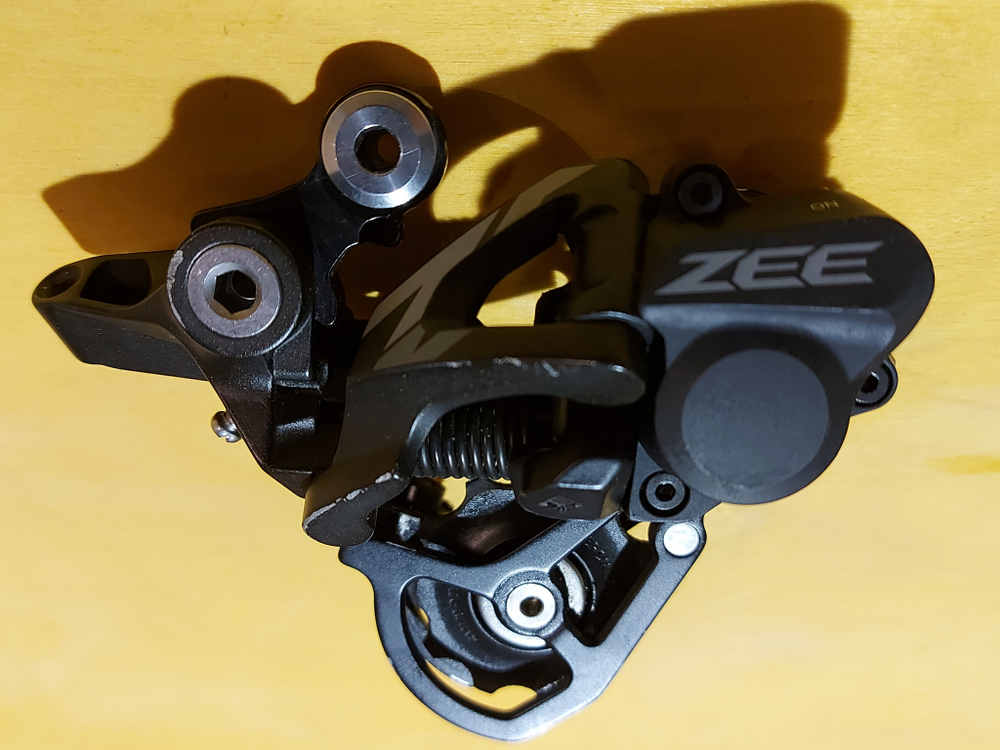 Shimano Zee RD m640 SS 5 000