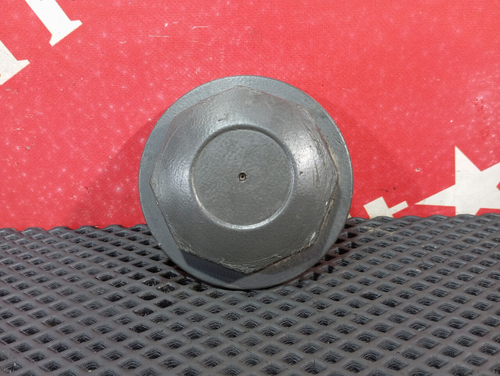 Крышка ступицы передней 2022 год.