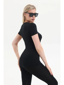 Футболка летняя с V-вырезом