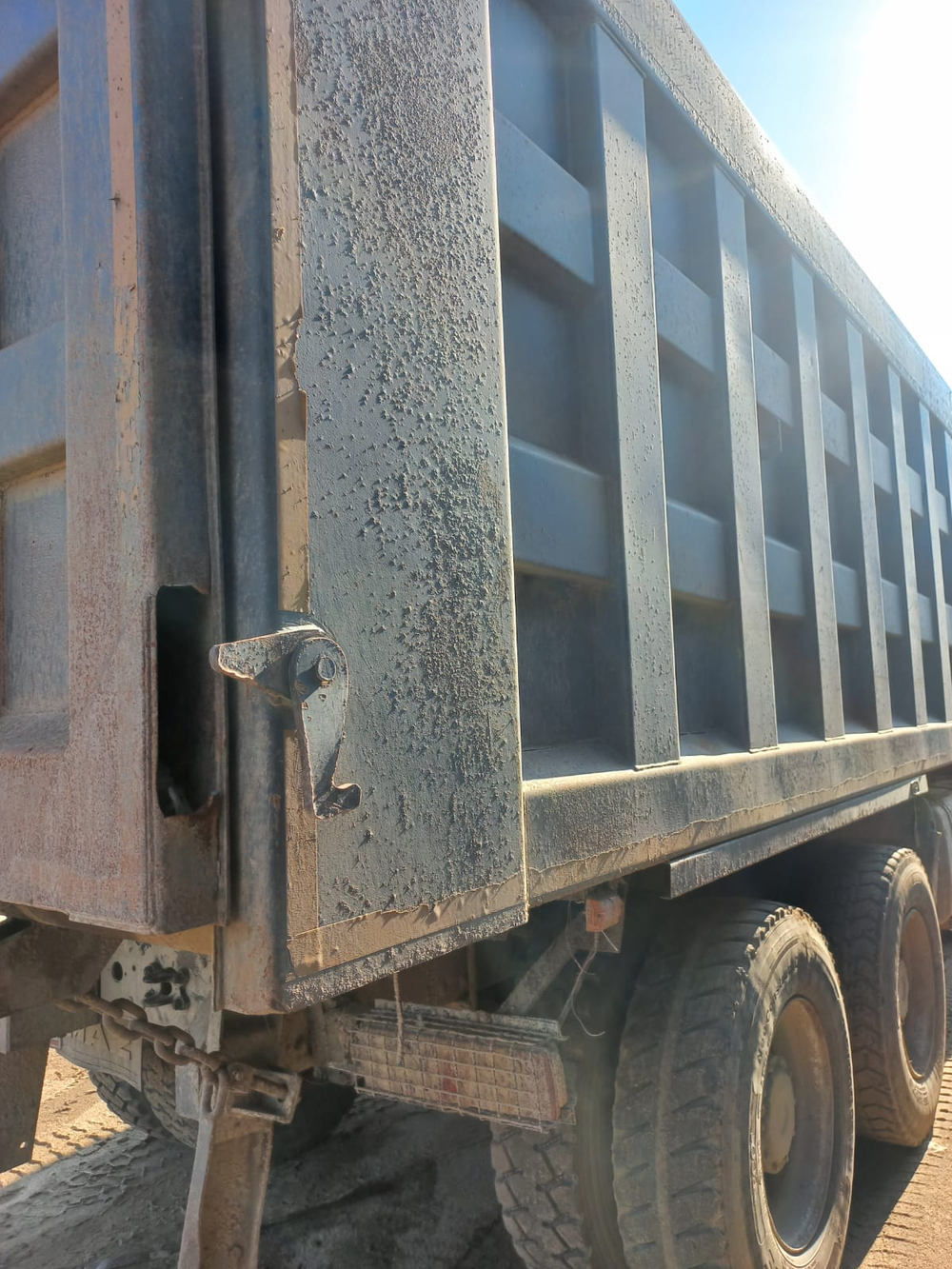 FAW J6 8x4 Самосвал СА3310Р66K24T4E5 (Дизельный, 11,1 л, 420 л.с., МТ)