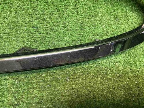 Накладка переднего бампера Toyota Camry xv70 20-24