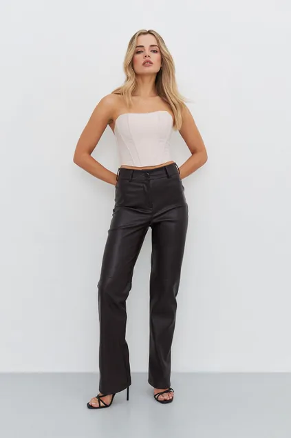 Брюки из экокожи прямые шоколадного цвета