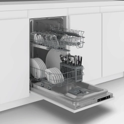Встраиваемая посудомоечная машина Hotpoint HIS 1C56W
