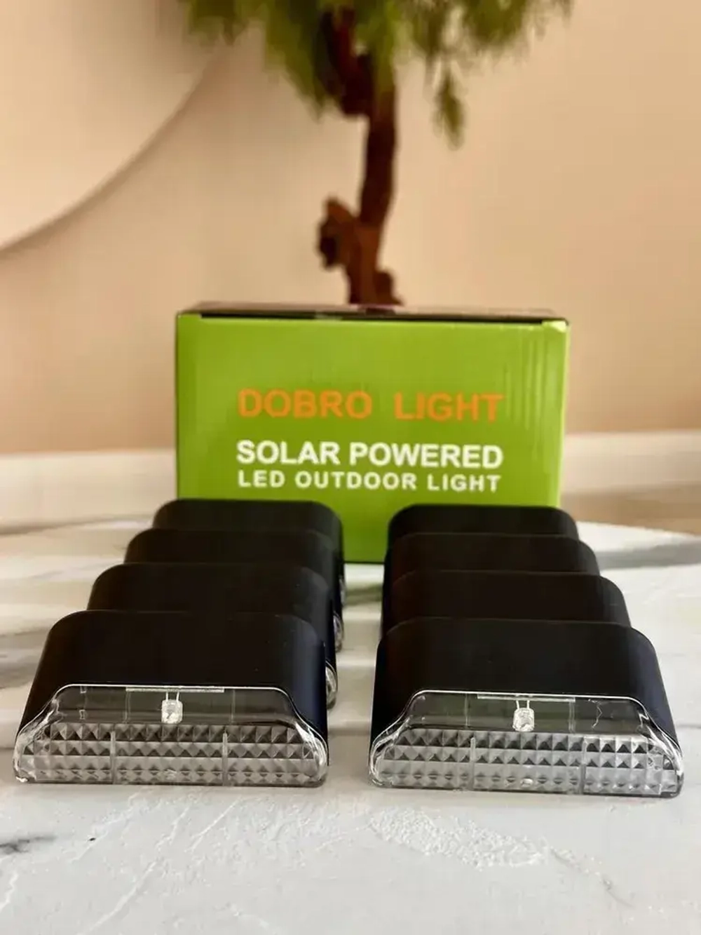 Светильник на солнечной батарее уличный садовый фонарик угловой с датчиком освещенности 8 шт для подсветки фасадов дорожек сада ступеней и выступов