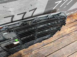 Решетка радиатора Mercedes S-Class (W223) 20-нв Б/У Оригинал A22388041009040