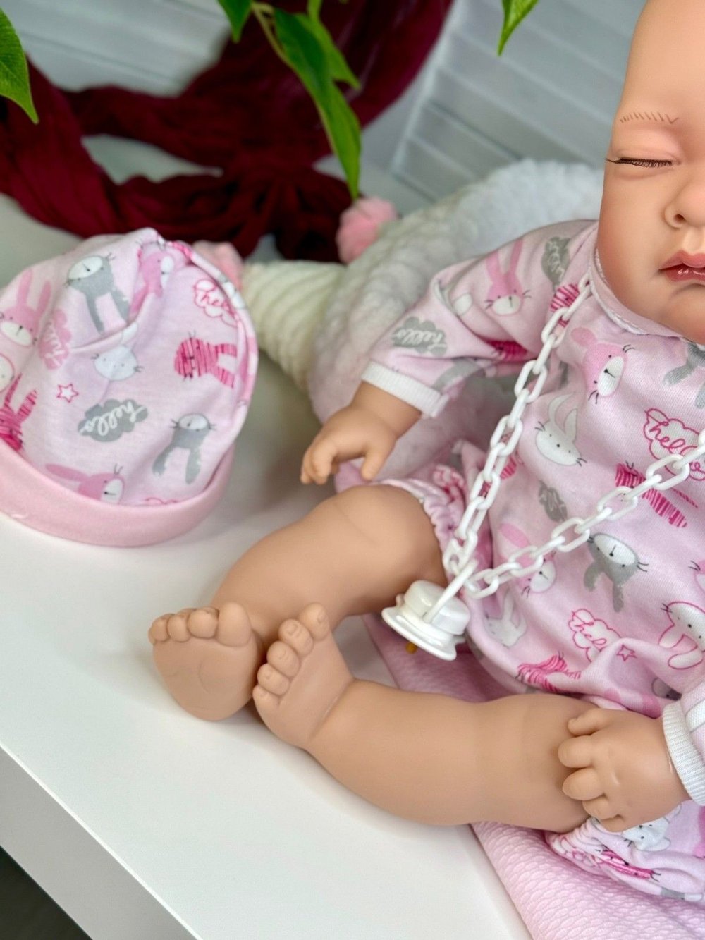 Кукла Nines 45см MI BEBITO с пледом в пакете (N7040K1)