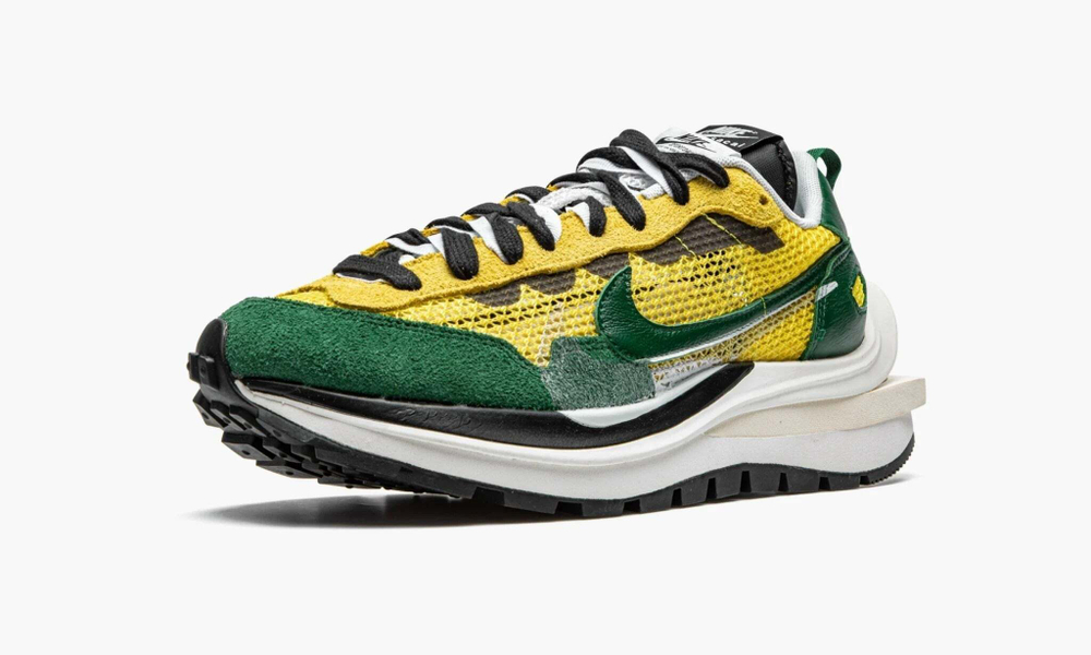 Nike VaporWaffle Sacai "Tour Yellow Stadium Green"