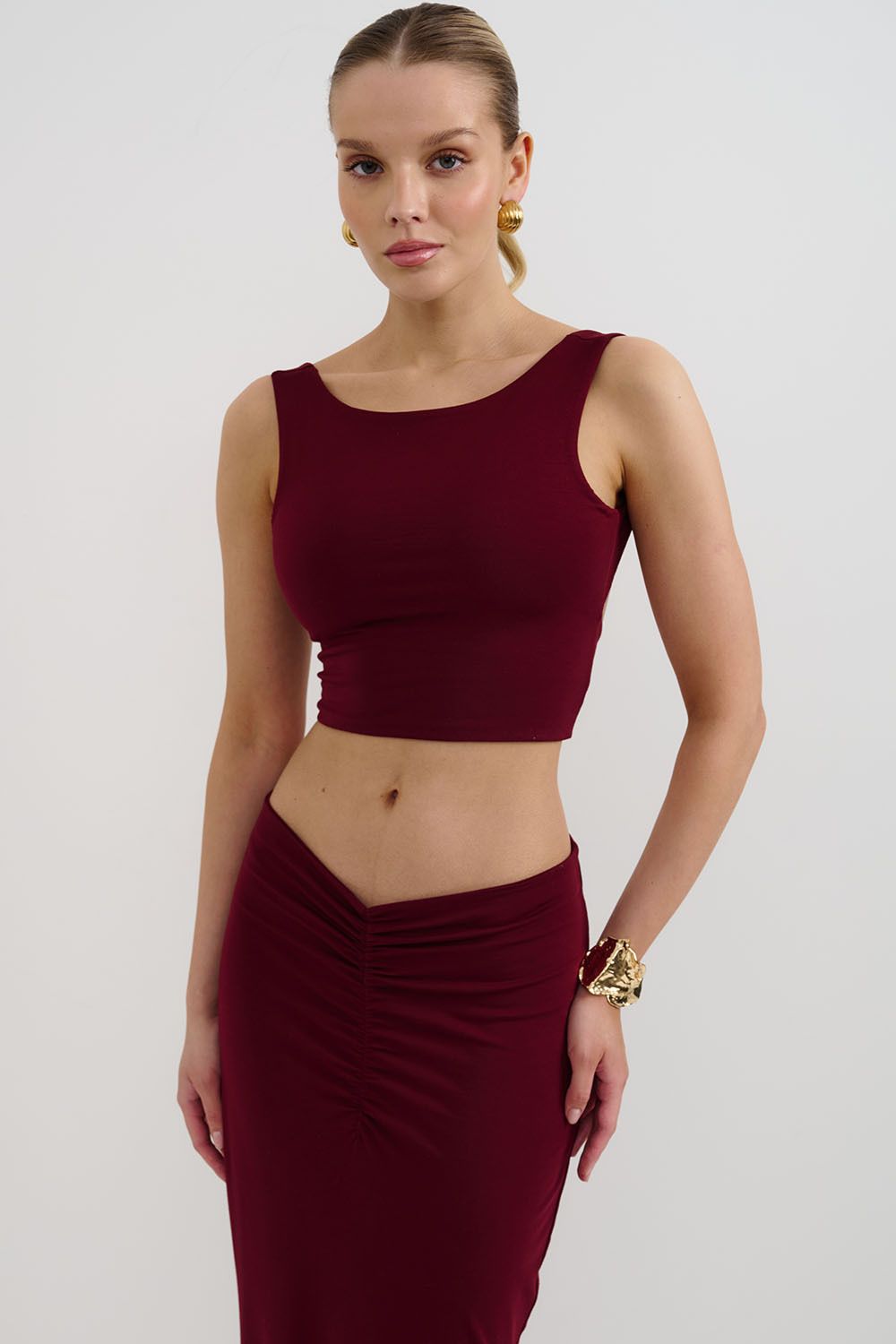 Топ с открытой спиной из вискозы цвета бордо