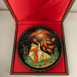Коллекционная тарелка "Иван и Жар-птица" №2 с росписью (лаковая миниатюра Палех)