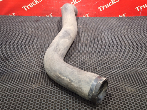 Патрубок радиатора 2018г