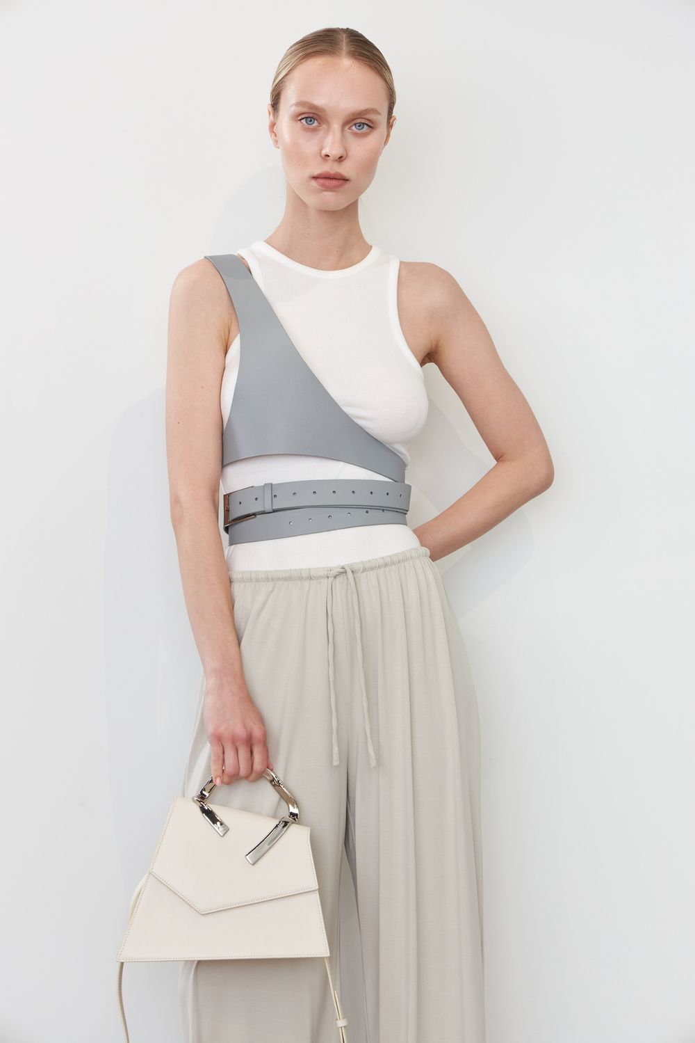 РЕМЕНЬ-ПОРТУПЕЯ SILVER GREY