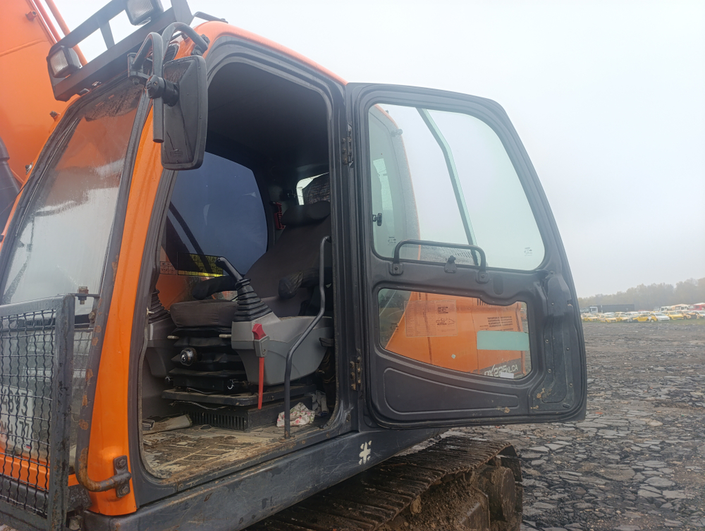 Doosan DX 225 Экскаватор DX225NLCA (Дизельный, 5,8 л, 156 л.с., АТ)