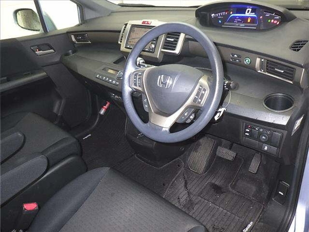 HONDA Freed Spike 2012г.