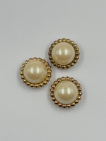 Накладка на пуговицу с «жемчугом»