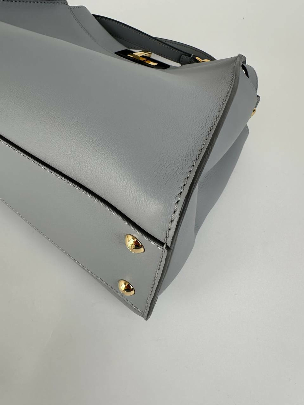 Сумка Fendi Peekaboo medium
