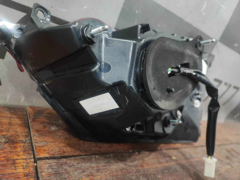 Фонарь задний левый Lexus RX 4 19-22 Б/У Оригинал 8159048300