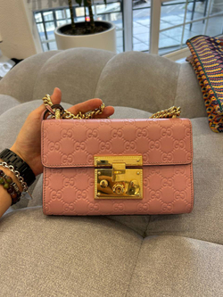 Сумка Padlock Gucci Signature
