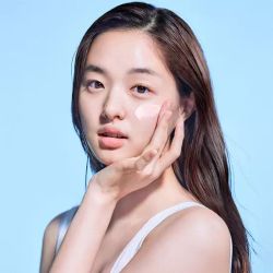 TOCOBO Крем тонизирующий солнцезащитный с витаминами VIta tone up sun cream SPF50+ PA++++ (10мл)