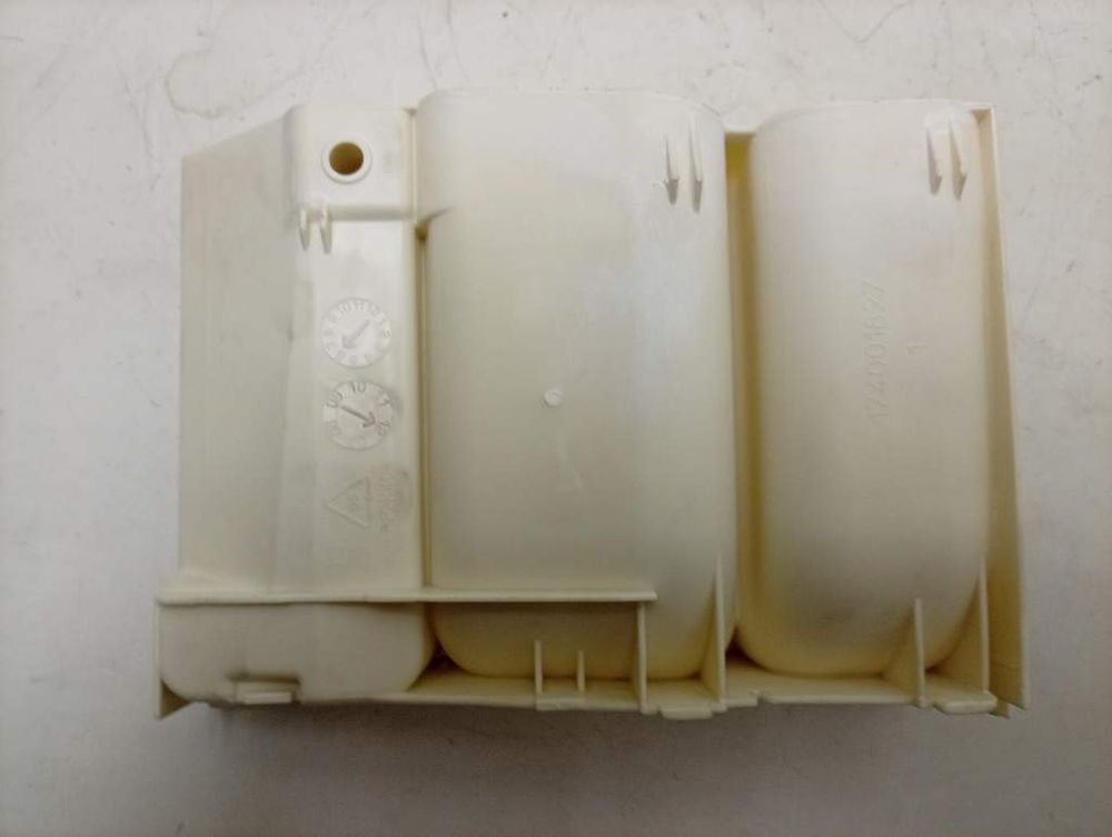 IWUE 4105 CIS кт28 Кювета для стиральной машины Ariston Indesit б/у