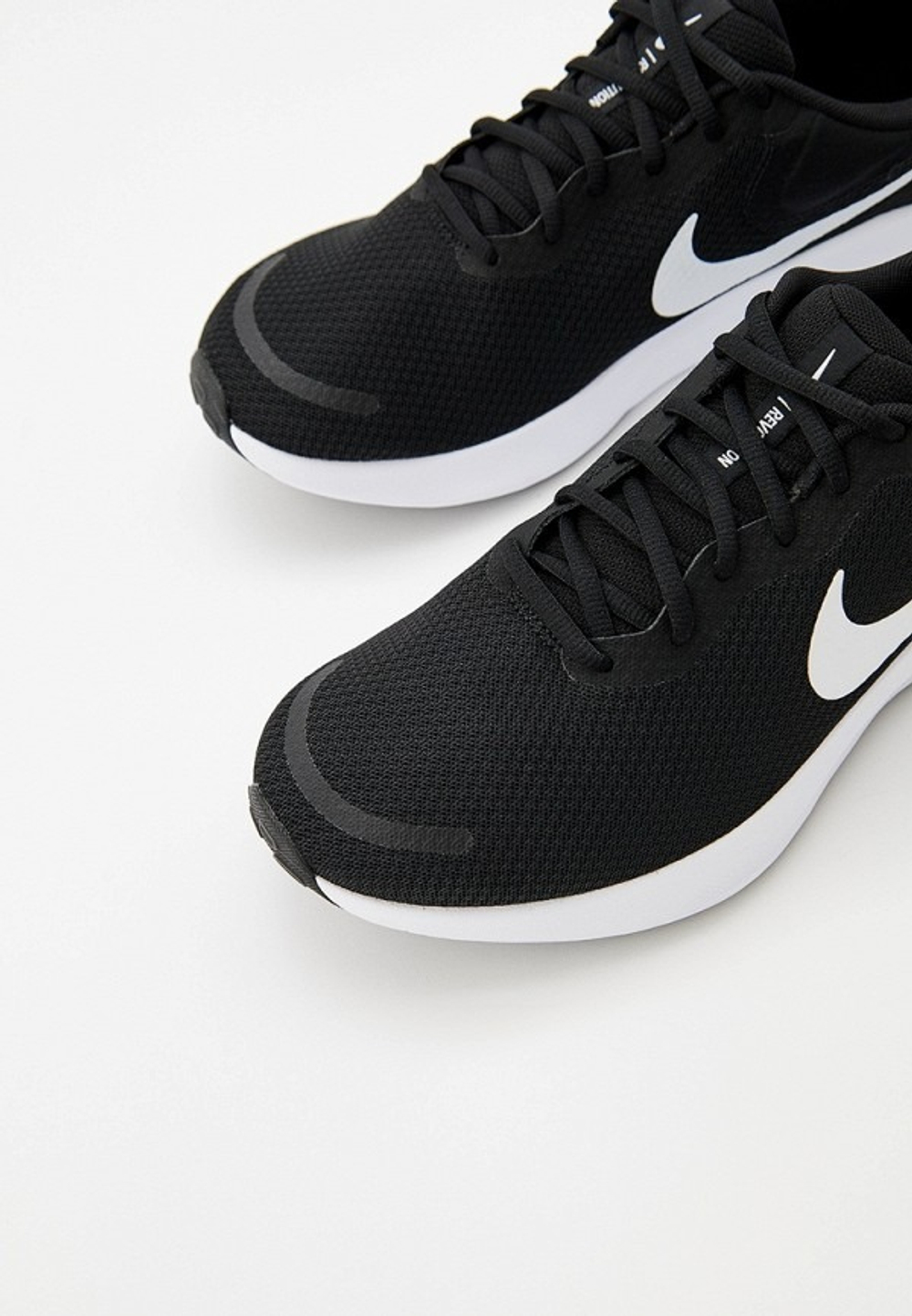 Кроссовки мужские NIKE Revolution 7