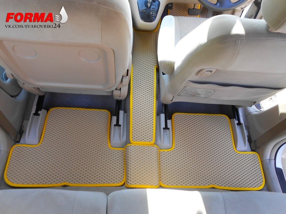 Toyota Corolla Spacio 2 поколение E120 (05.2001 - 06.2007)