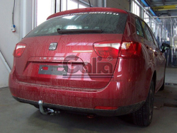 Фаркоп оцинкованный Galia S095A для SEAT Ibiza IV хетчбек 3/5 дверей 2008-2017, Ibiza ST универсал 2010-2017(паспорт и сертификат в комплекте)(без электрики)