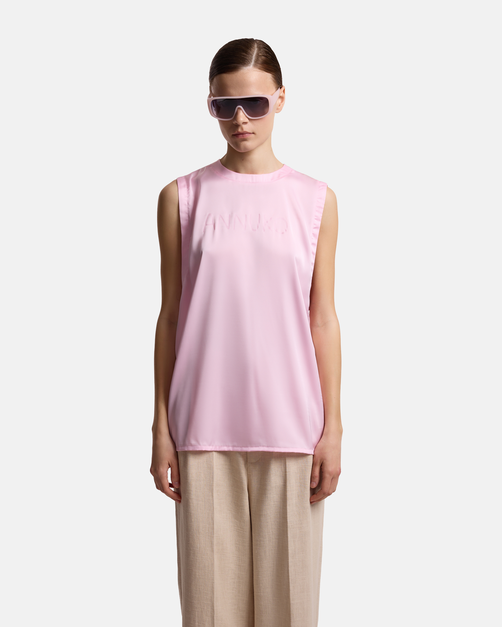 МАЙКА ИЗ САТИНА