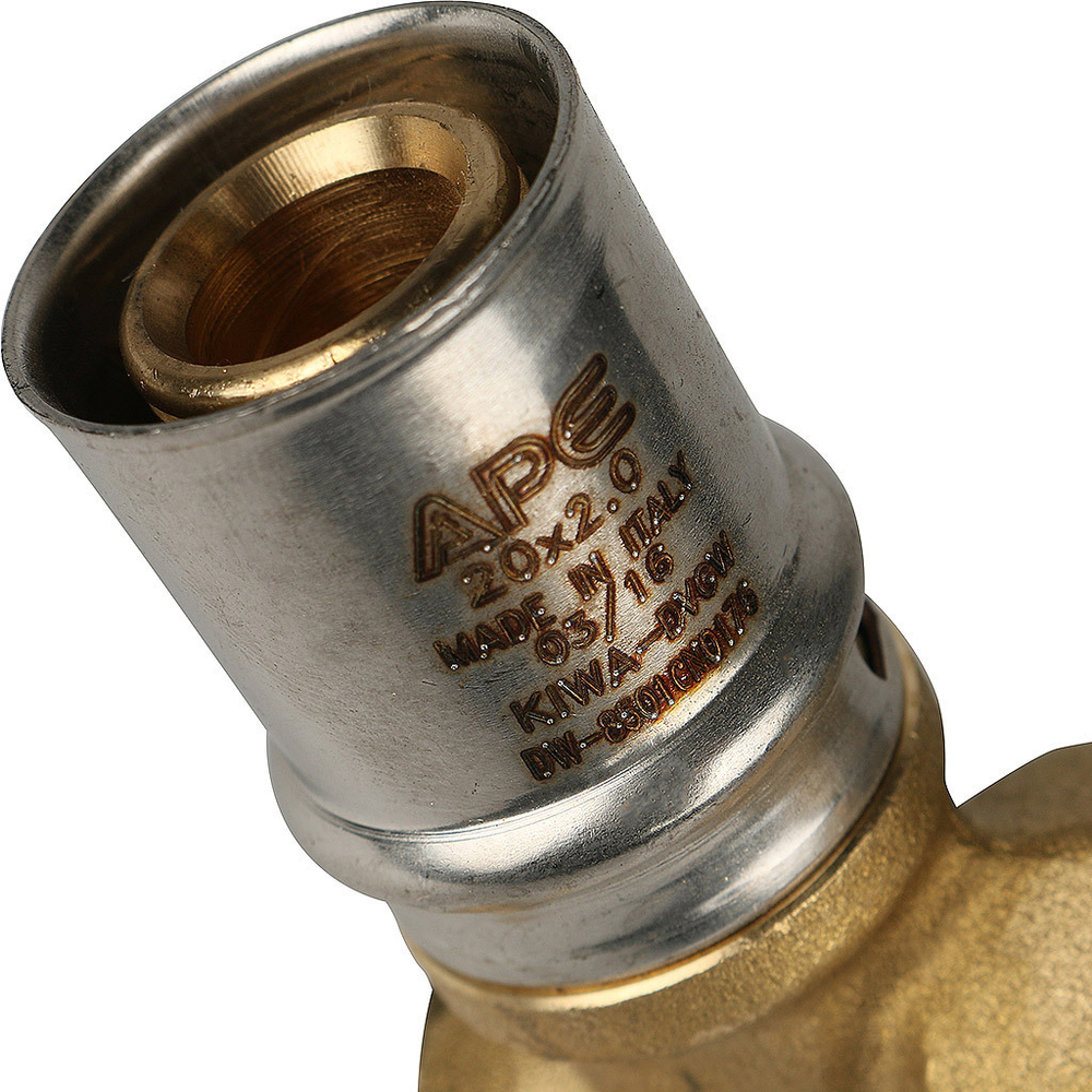 Угольник STOUT настенный с креплением короткий ВР 1/2" х20 пресс