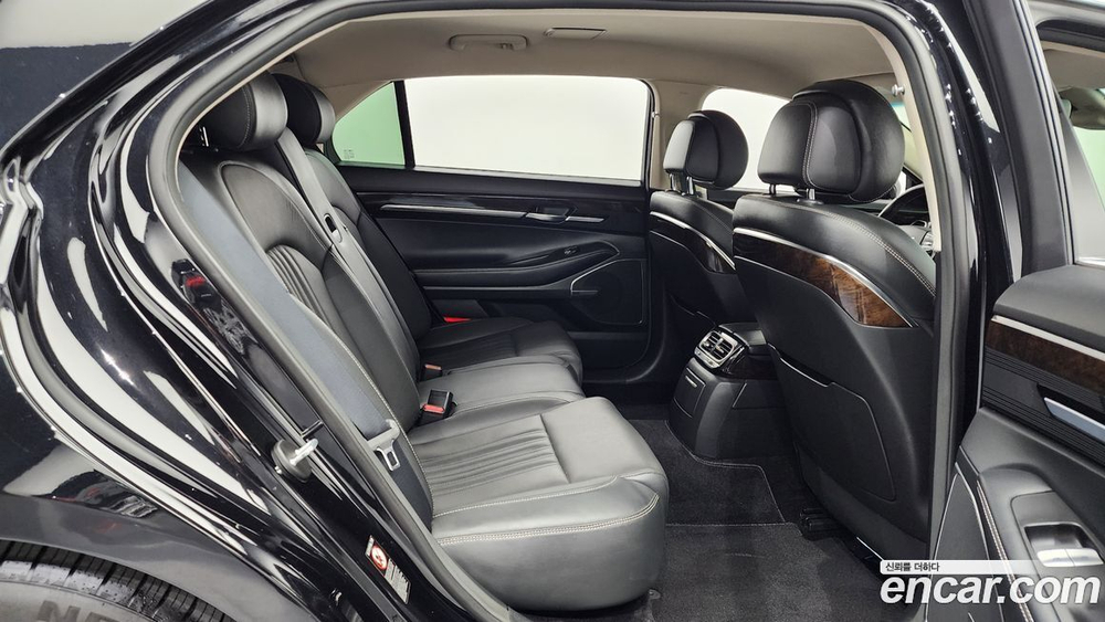 Genesis G90 3.8 (02.2020)