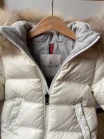 Пуховик Moncler