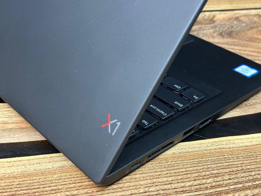 14" Ноутбук Lenovo Thinkpad X1 Carbon G6 (1920x1080, Intel Core i5-8350U, RAM 16ГБ, SSD 256ГБ, Intel UHD Graphics 620, Win 10 Pro)
