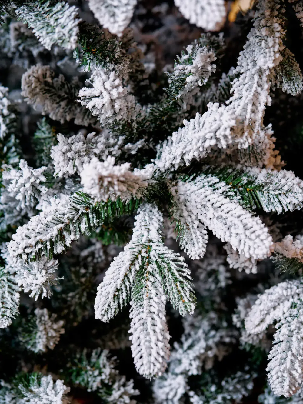 Заснеженная елка «Bourget» Бурже (Литая+пвх) 210 см / 2,1 м