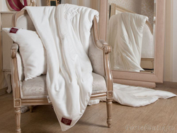 Подушка шелковая 70х70 German Grass Luxury Silk Австрия-Россия