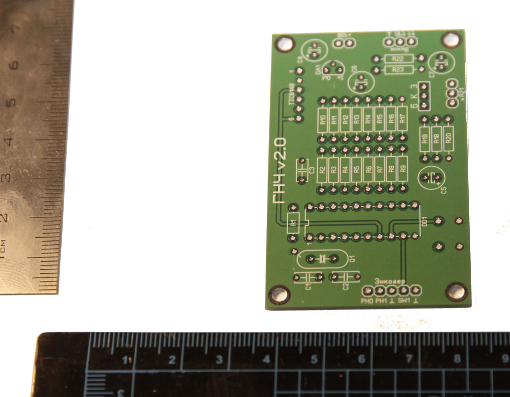 Цифровой генератор низкой частоты с ЖКИ TIC8148