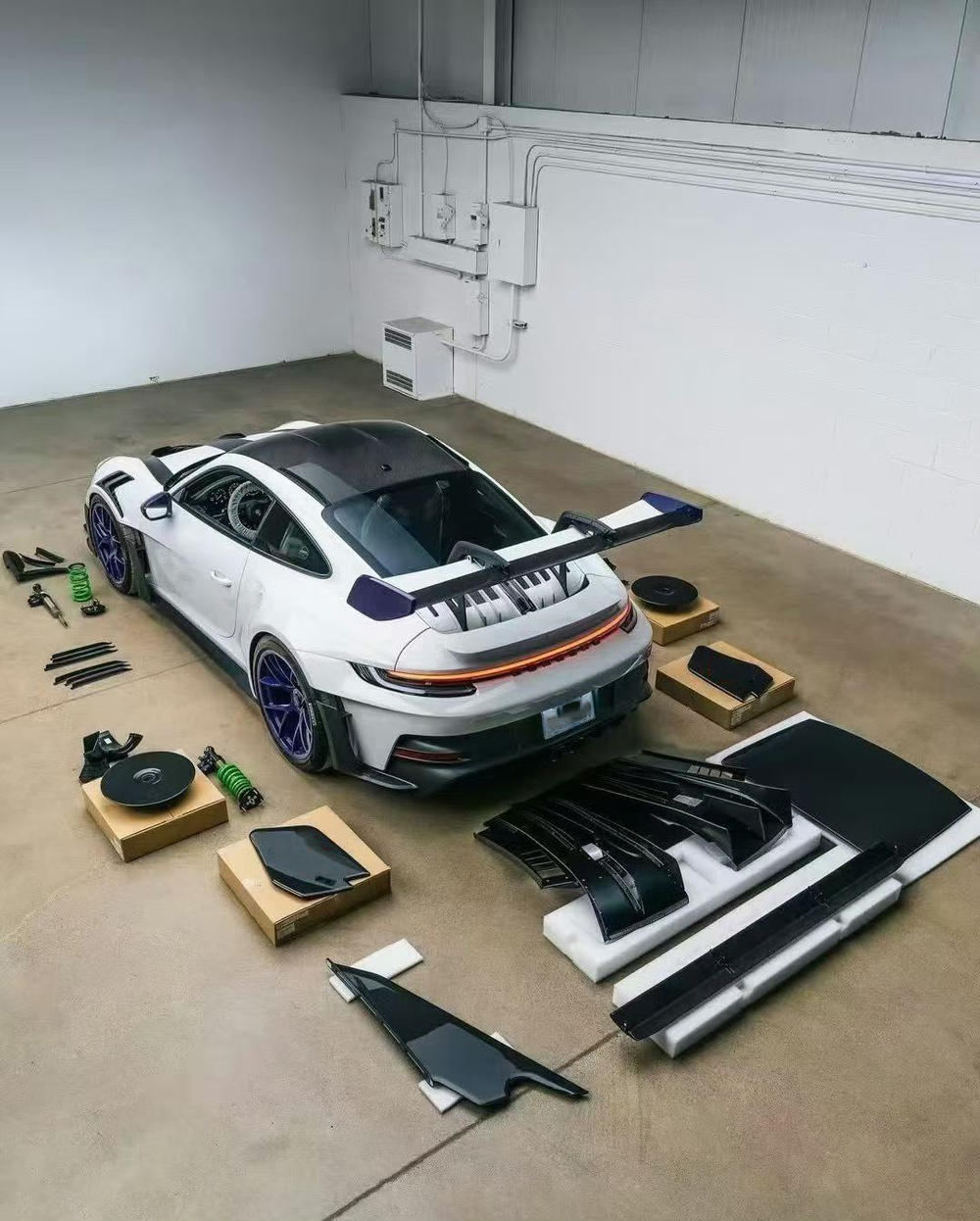 Карбоновый обвес для PORSCHE 911 992 GT3 RS 2019–2025 оригинальный тюнинг