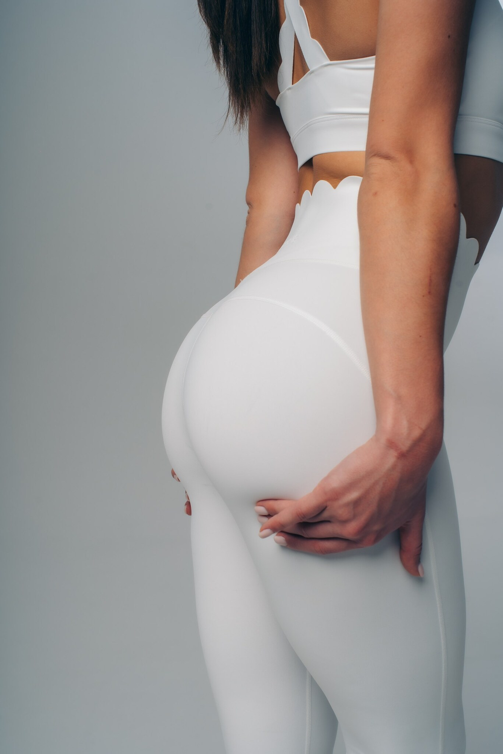 Легинсы утягивающие с волнообразными краями