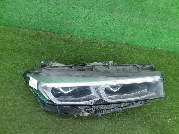 Фара правая BMW 7er G11 G12 (2019-2022) LED