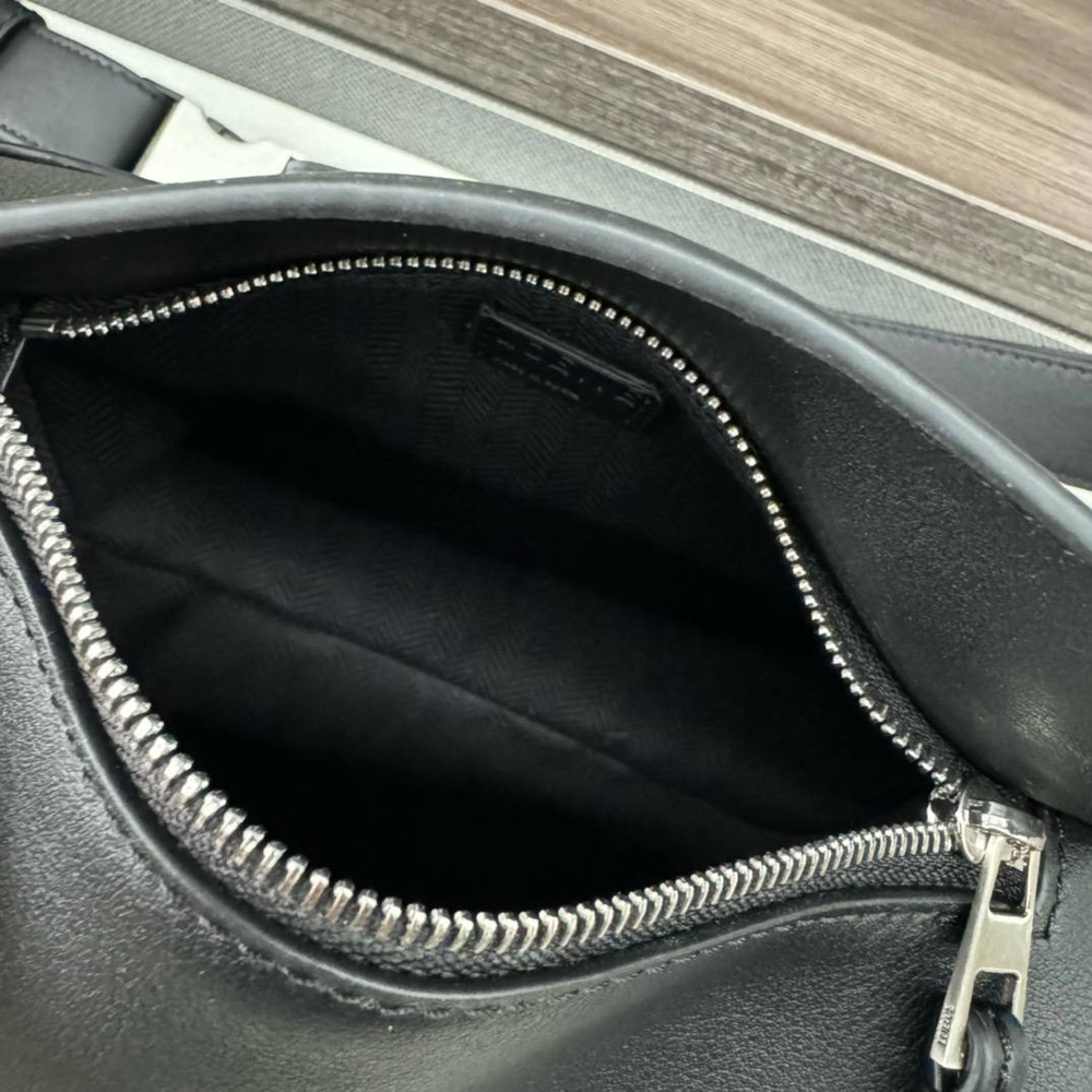 Поясная сумка Loewe