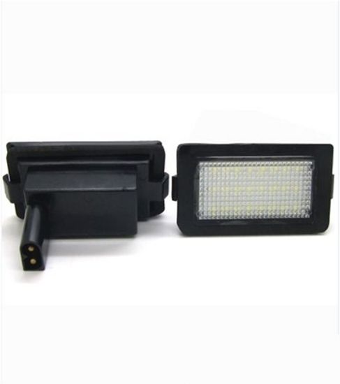 Плафон подсветки номера BMW 7-series E38