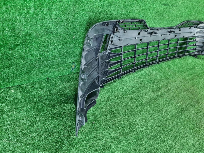 Решетка переднего бампера Toyota Camry xv70 17-21