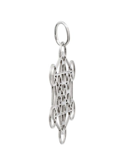 Фото подвески Куб Метатрона малый из серебра, вид сбоку.