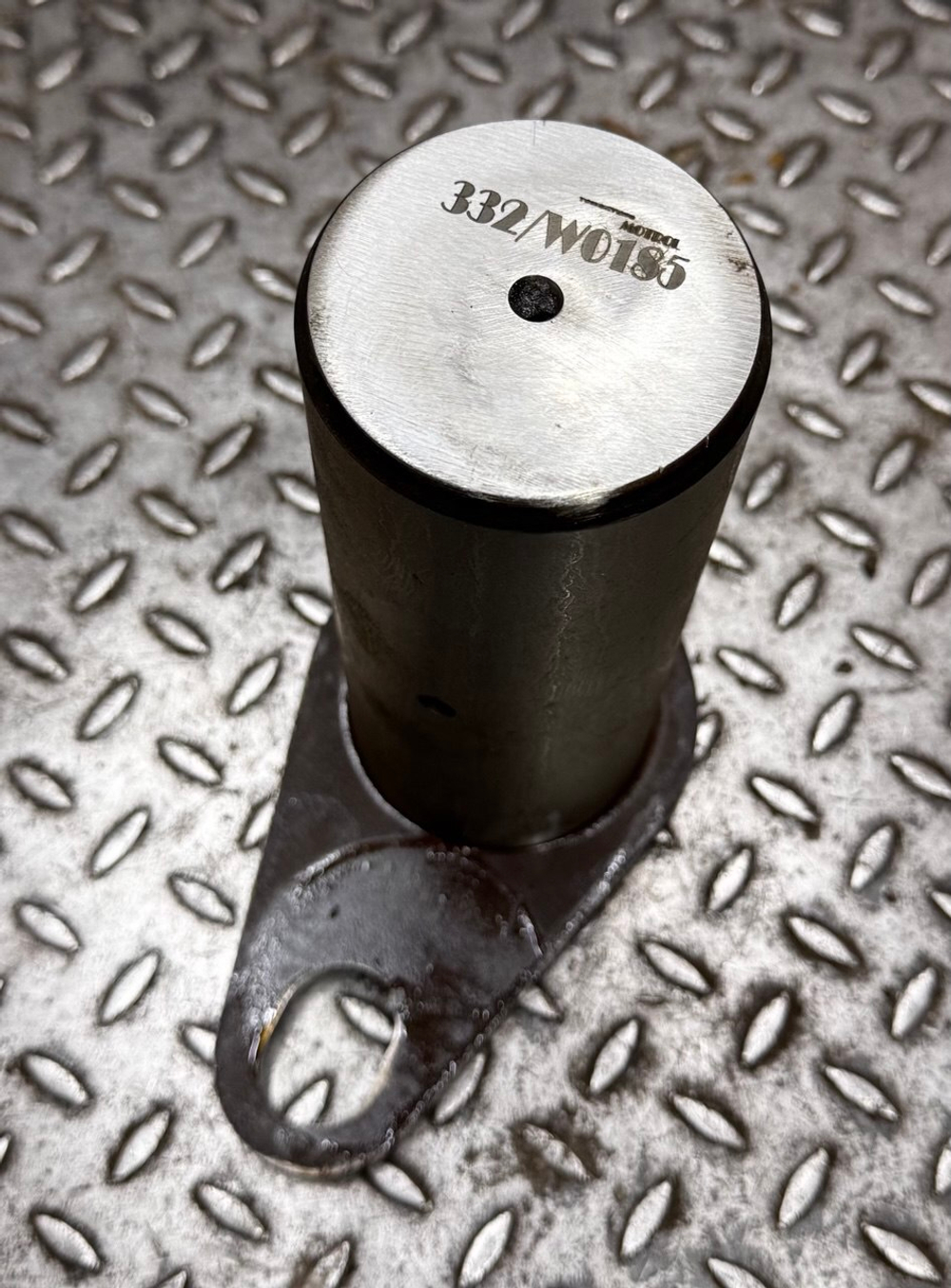 Палец 332/W0185