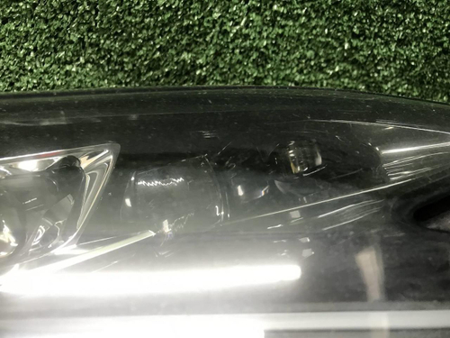 Битая Фара правая Lexus LS 5 (2017-2021) LED
