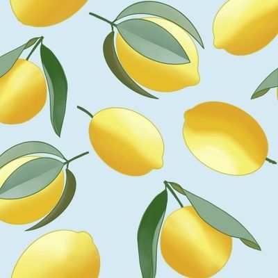 Лимоны на светло-голубом фоне