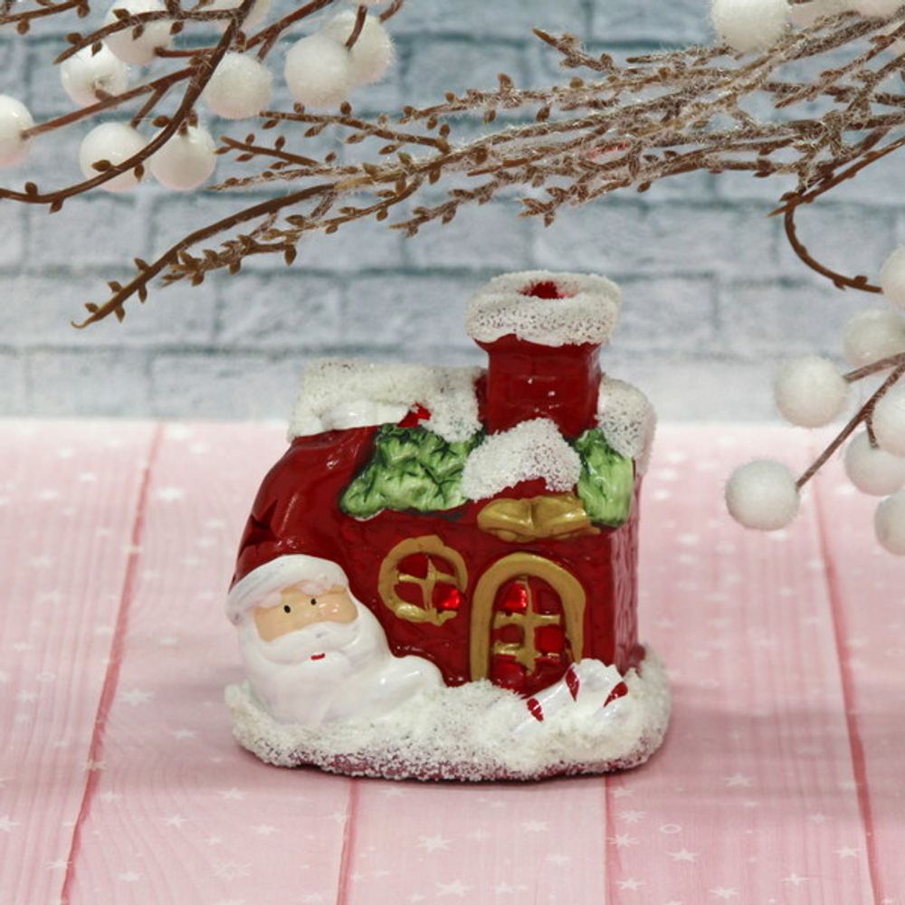 Фигурка с подсветкой Miracle «Зимний домик» 8,5*7,5 см