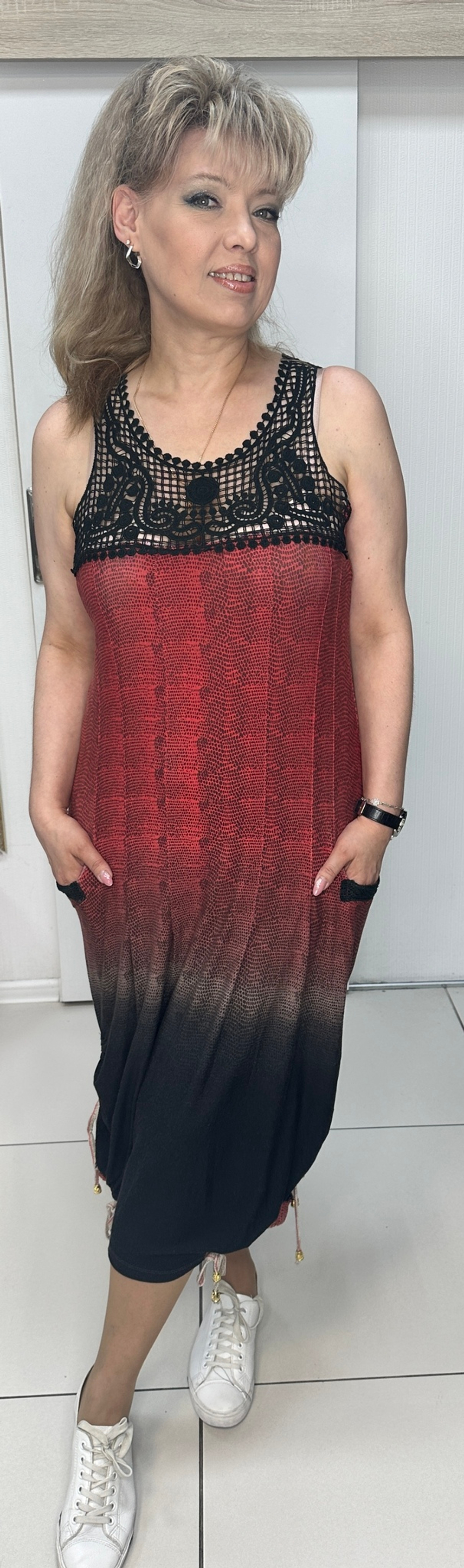 Трикотажный сарафан-платье на вязках