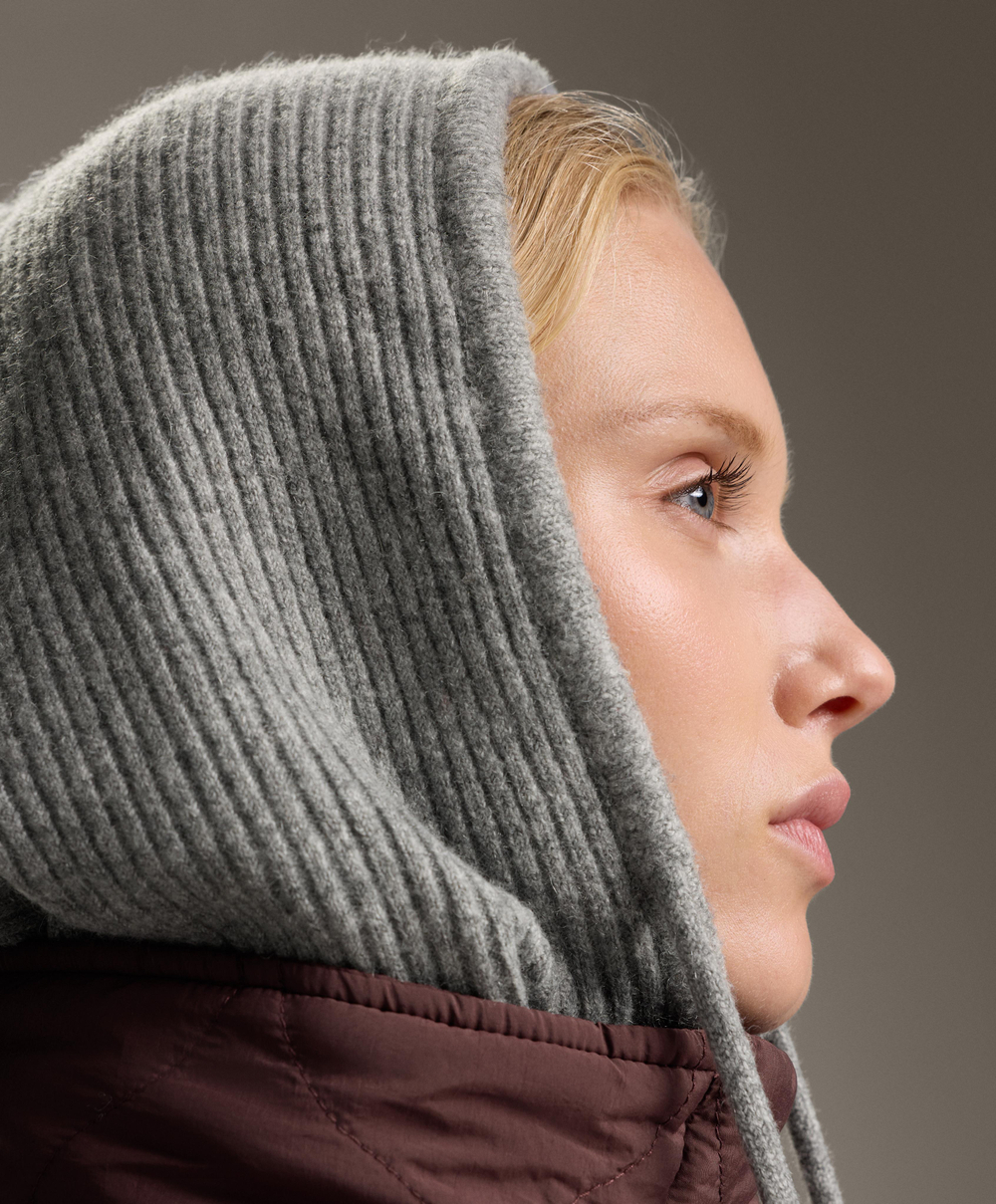 OYSHO Вязаная балаклава в рубчик, серый